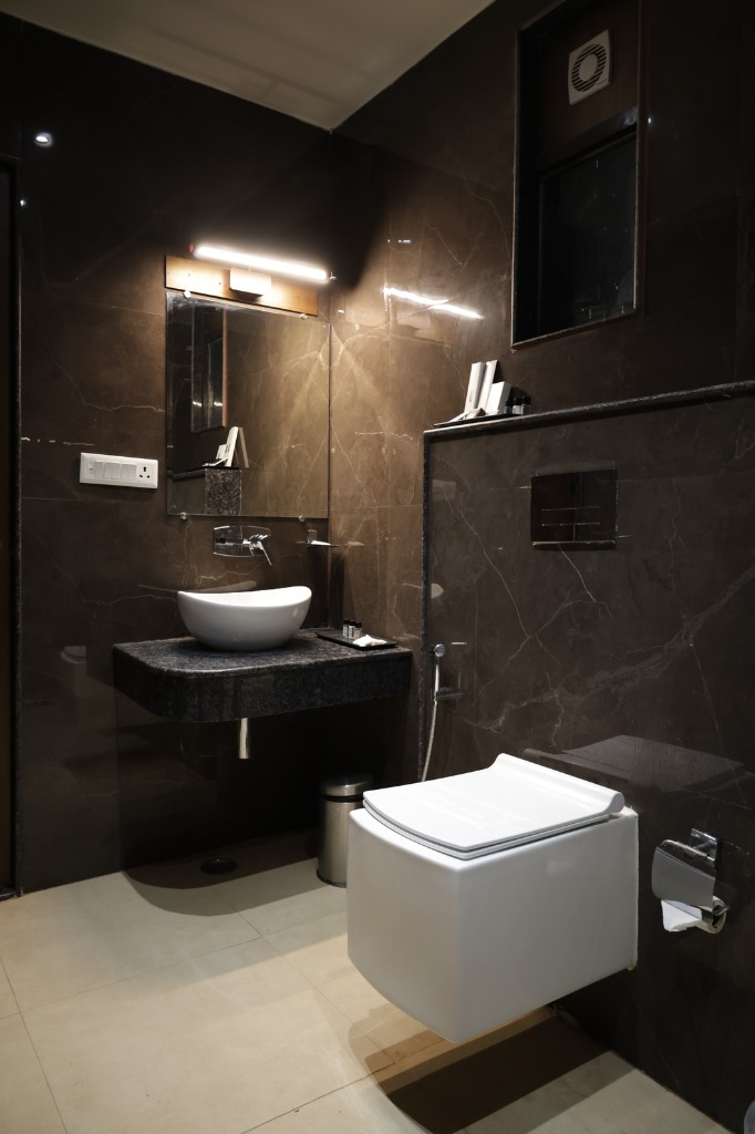 Modern Bathroom