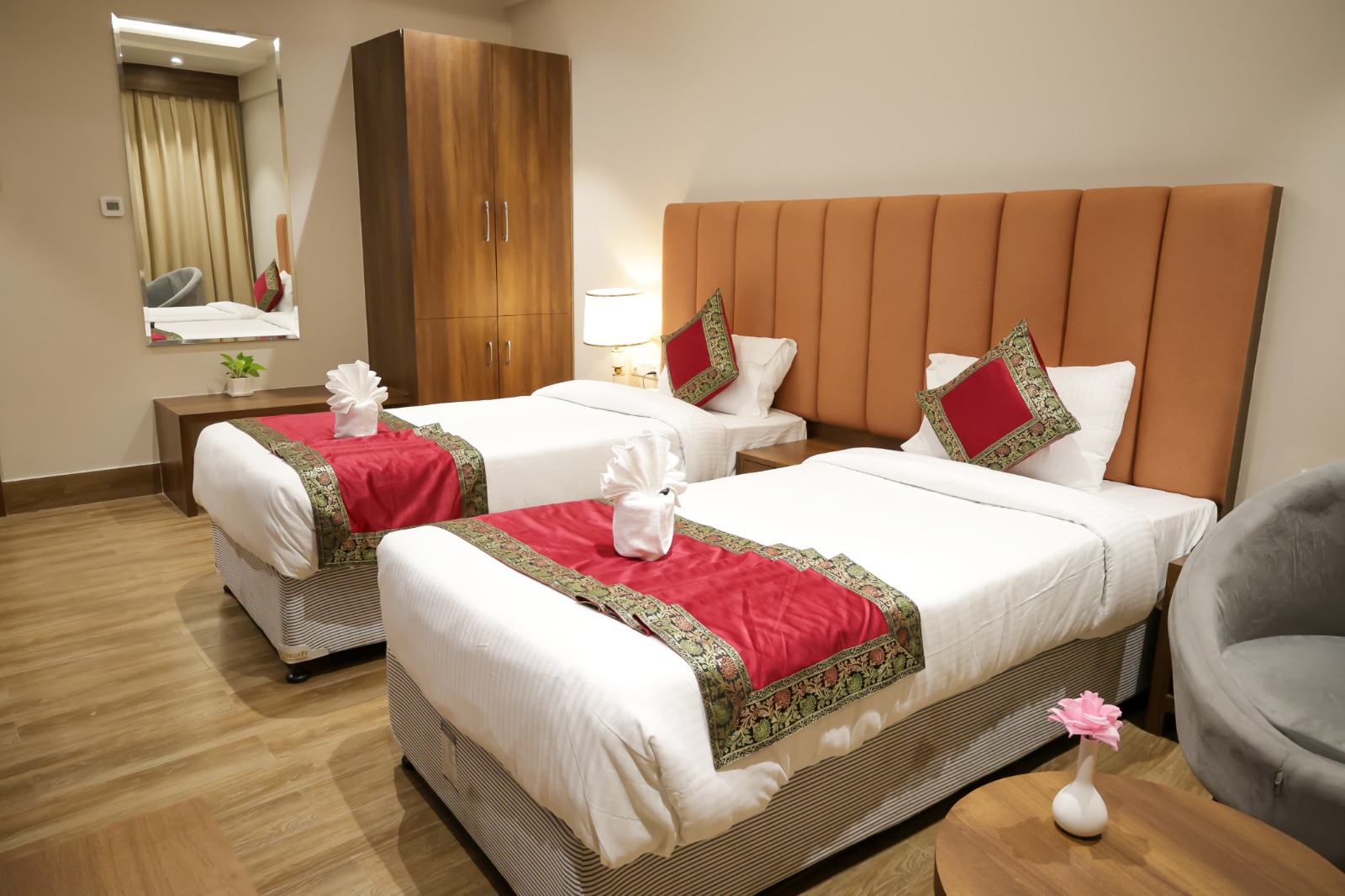 Twin Beds Room